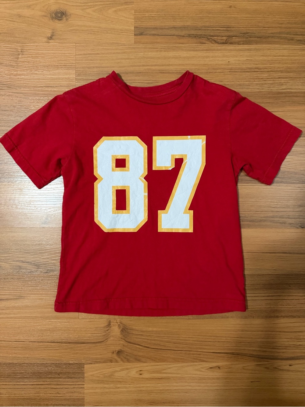 Chiefs Travis Kelce Number 87 Graphic Tee Youth Small (6/7) Unisex T-Shirt